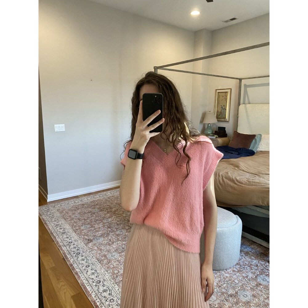 Vintage Pink Sweater Vest Size Small Charm Detail - Picture 4 of 9